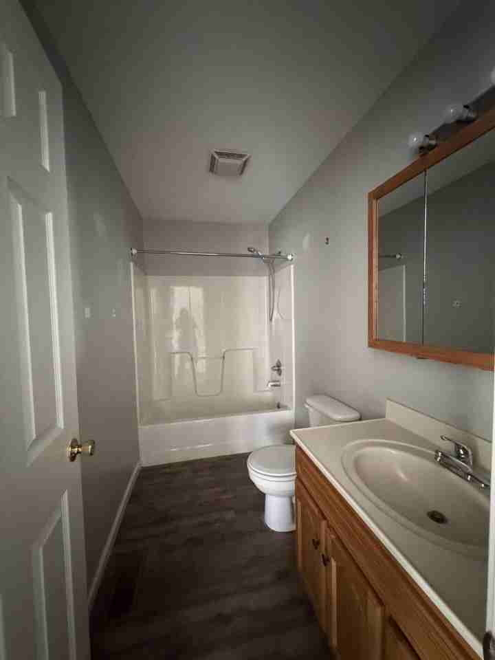 748 Pauline Ave - Photo 3 of 18