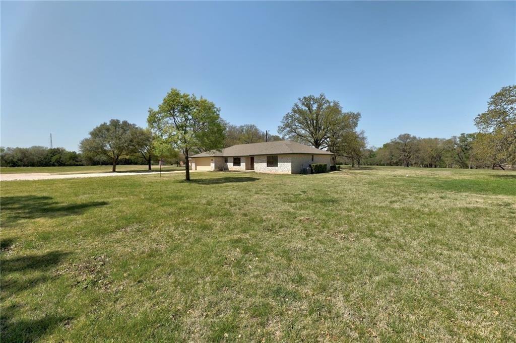 207 Rancho Bueno Dr - Photo 3 of 33