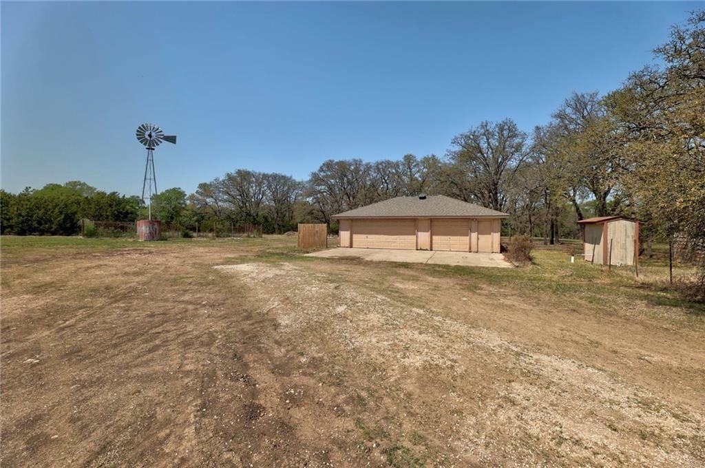 207 Rancho Bueno Dr - Photo 6 of 33
