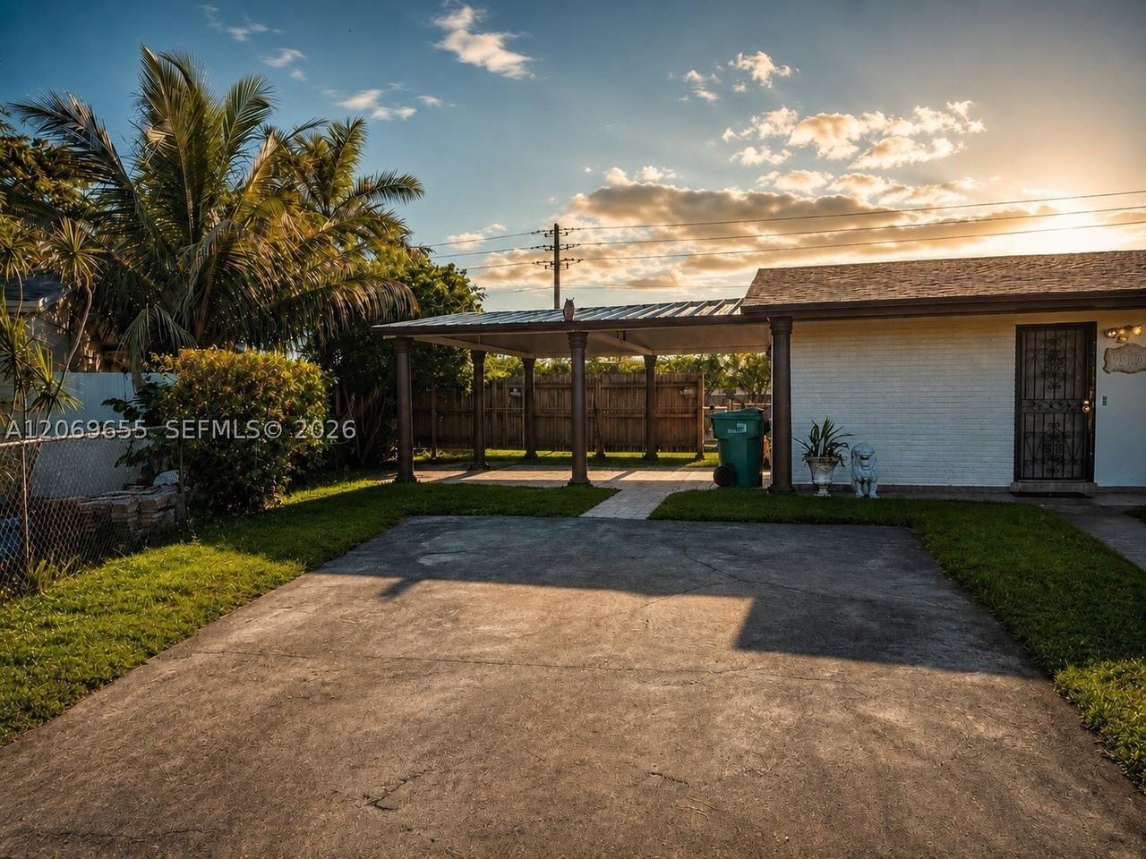 20435 Nw 37th Ct - Photo 2 of 16