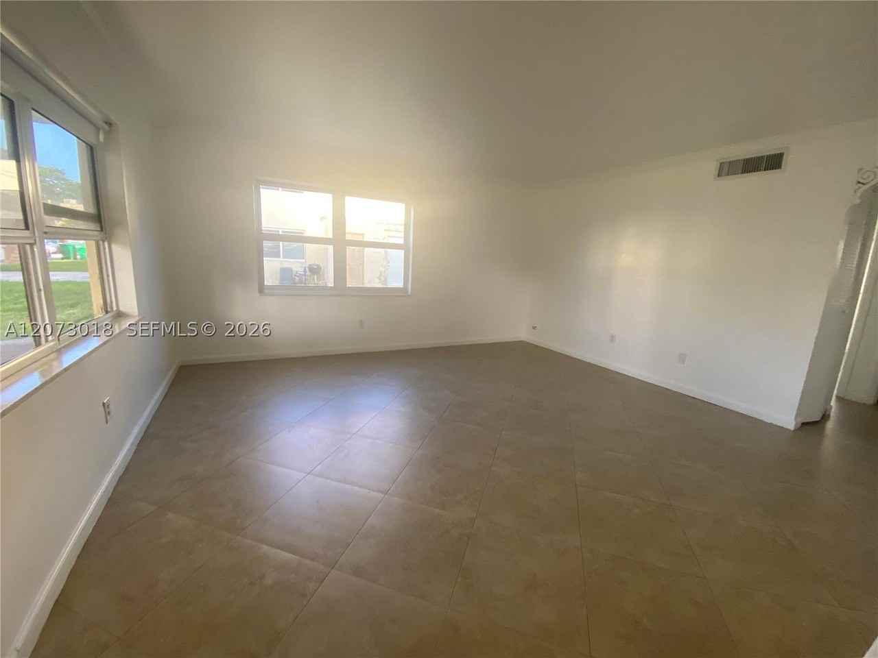 3670 Sw 60th Ave #2 - Photo 3 of 12