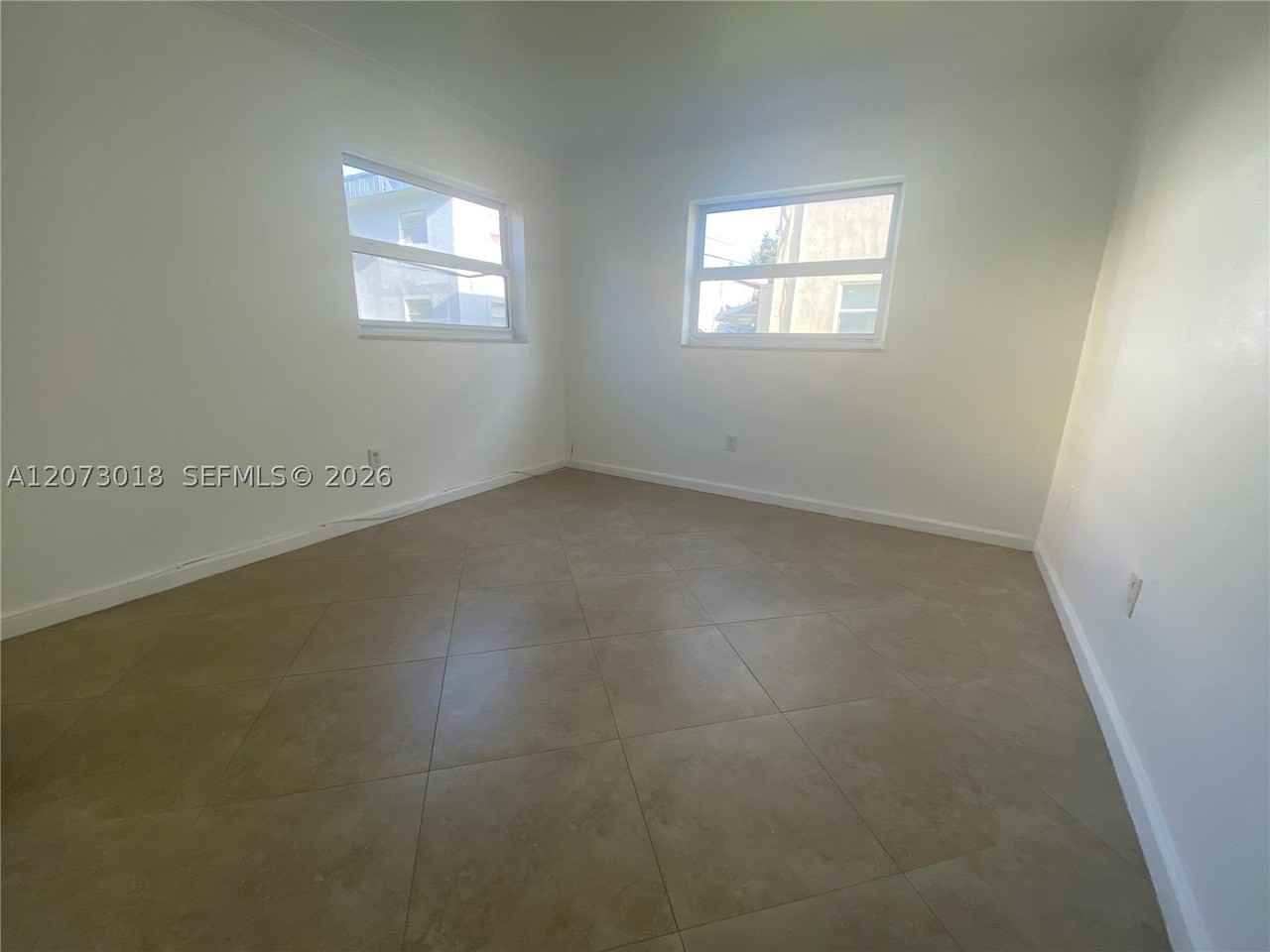 3670 Sw 60th Ave #2 - Photo 4 of 12