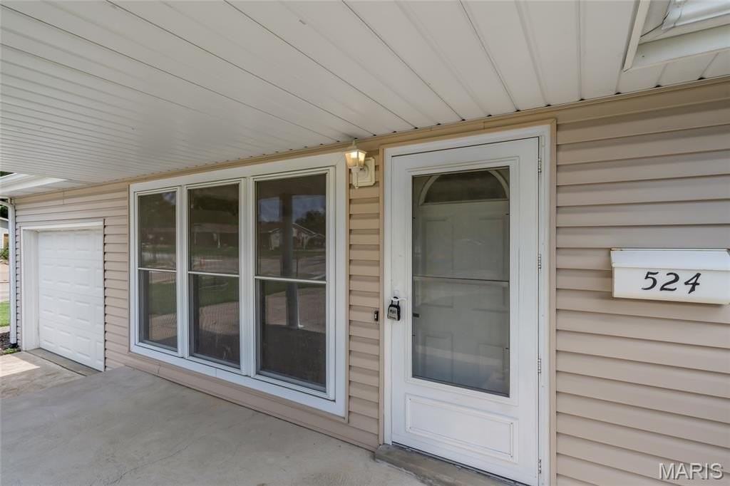 524 Cheryl Ann Dr - Photo 5 of 37