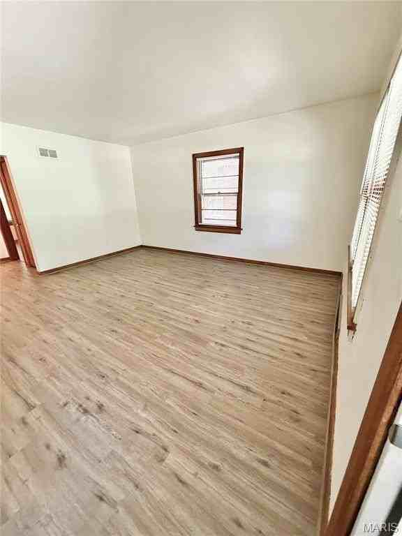 1308 Caseyville Ave - Photo 5 of 18
