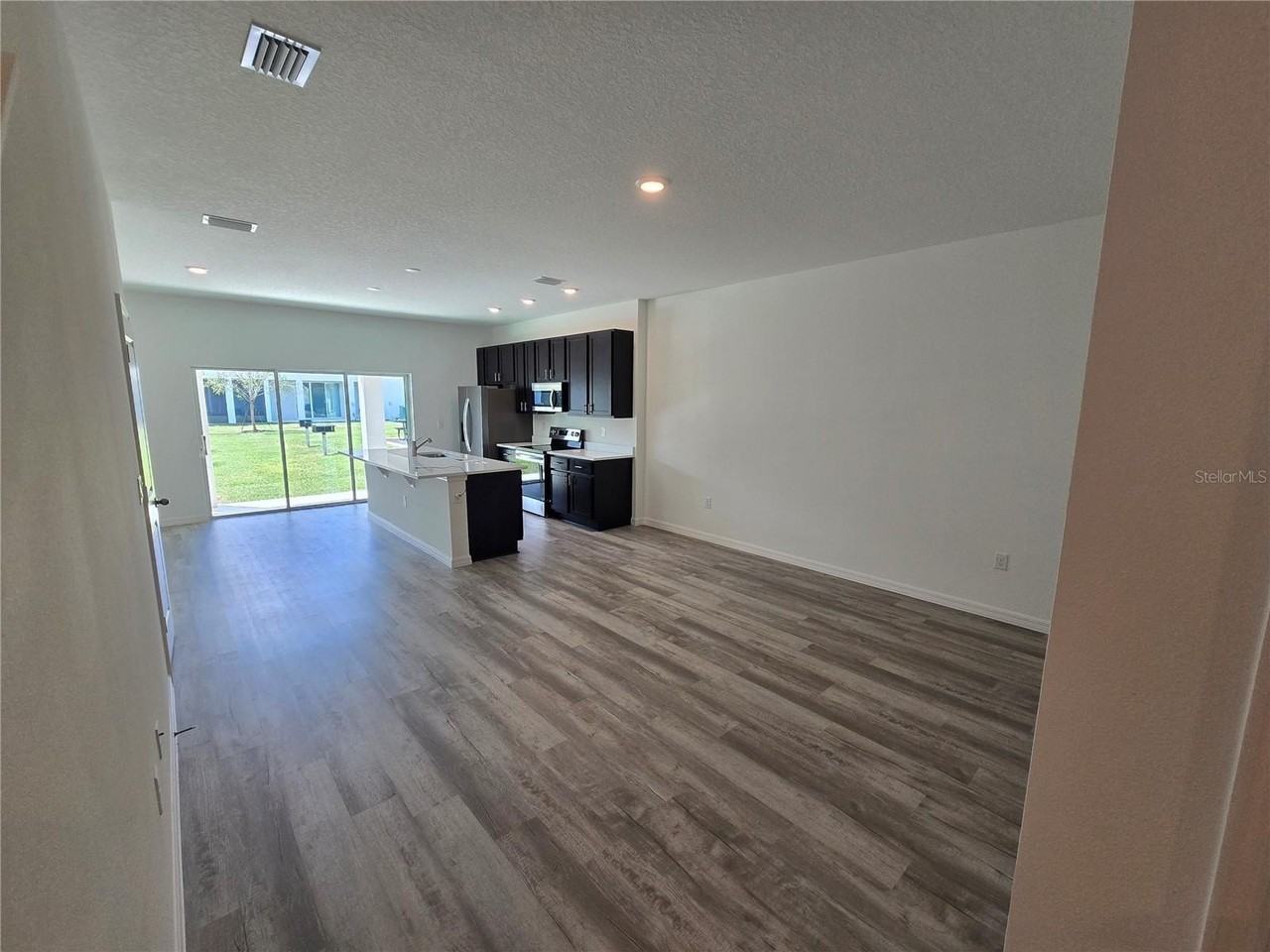737 Maple Oak Dr - Photo 3 of 27