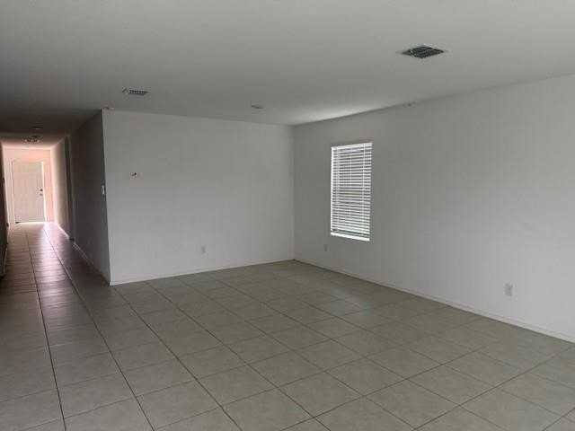 325 Carthage Dr - Photo 2 of 13