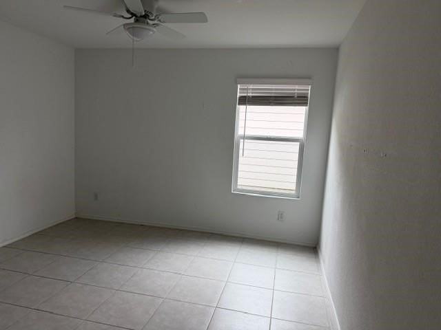 325 Carthage Dr - Photo 7 of 13