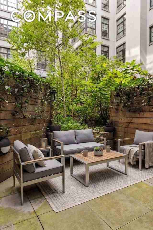 51 Jay St #1M - Photo 7 of 20