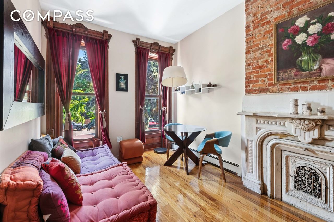 205 Lexington Ave #TH - Photo 3 of 11