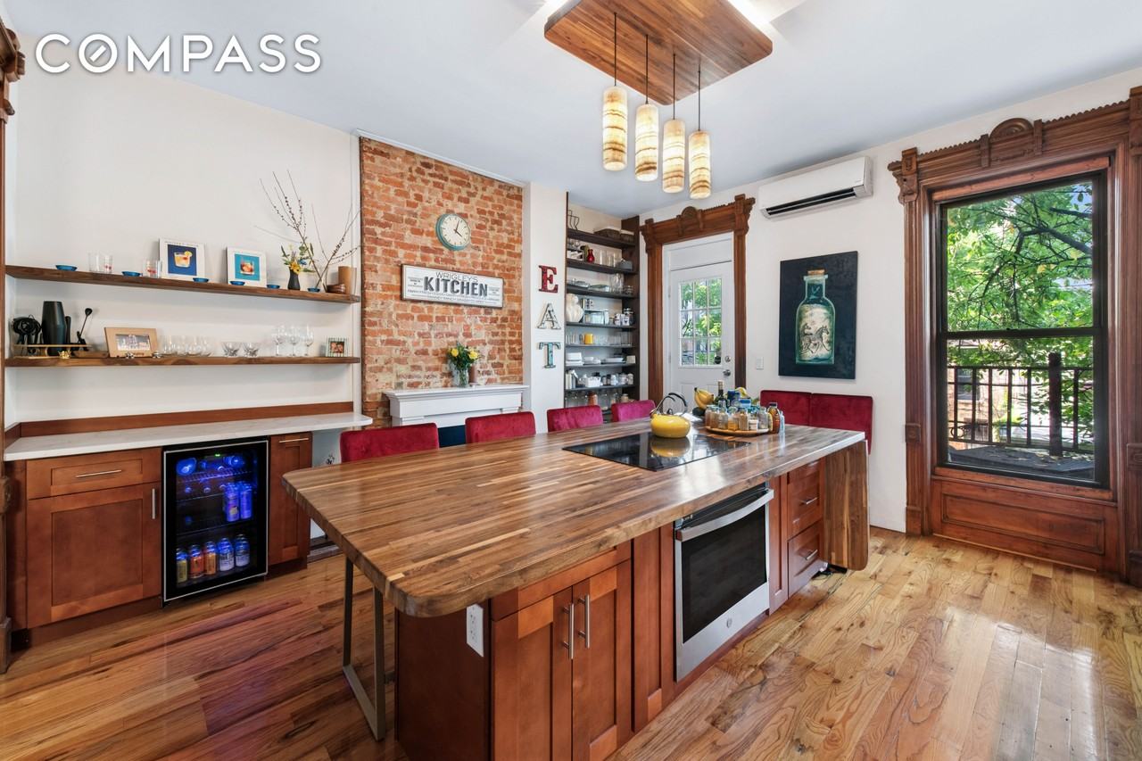 205 Lexington Ave #TH - Photo 5 of 11