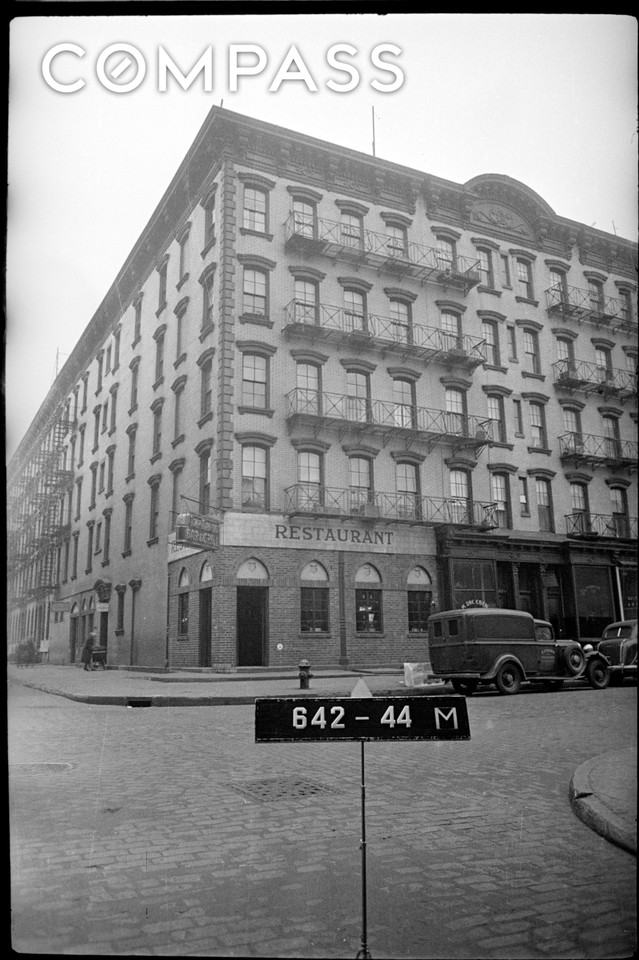 92 Horatio St - Photo 3 of 3