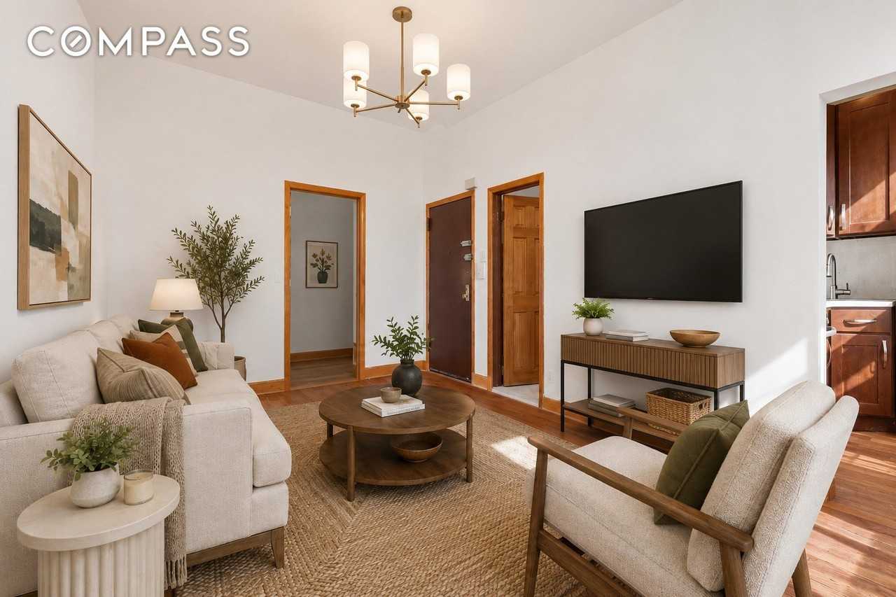 870 Hancock St #2F - Photo 2 of 5