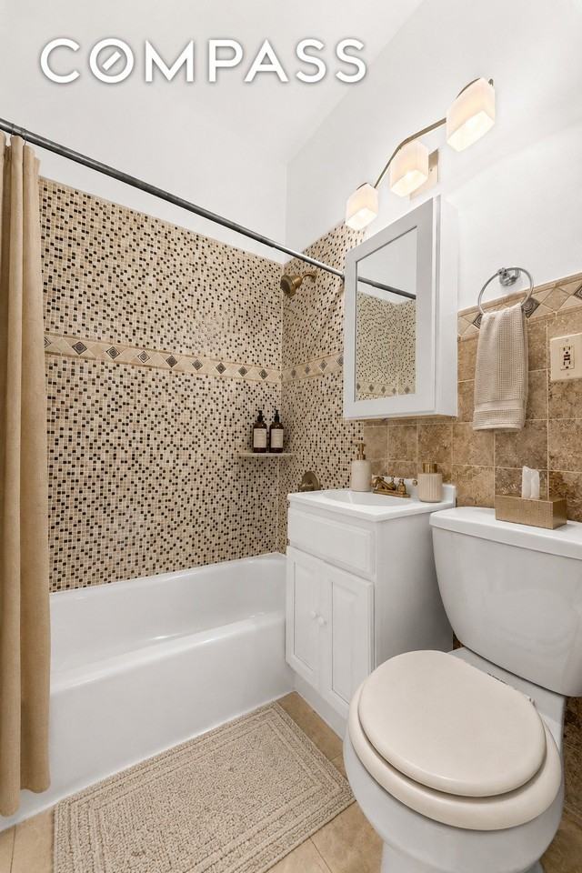 870 Hancock St #2F - Photo 5 of 5