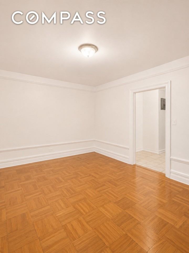 2755 Reservoir Ave #2K - Photo 3 of 8
