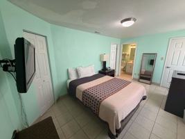 featured image of 1018 E 3rd St