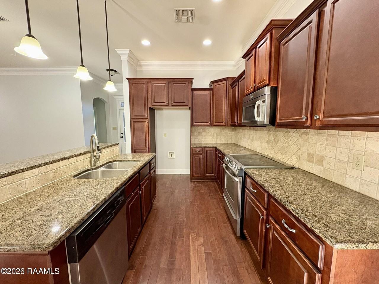 120 Mirada Ln - Photo 7 of 31