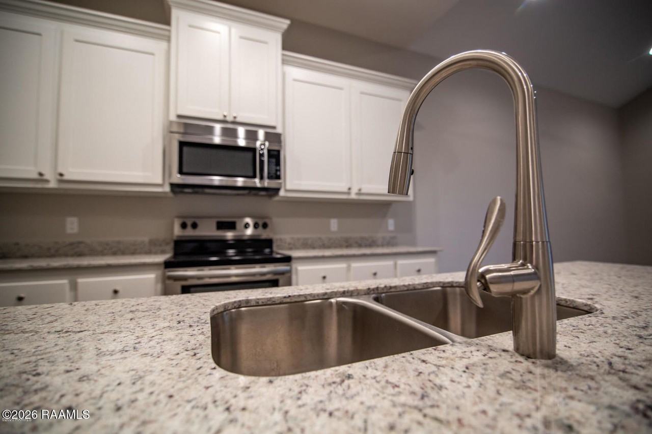 111 Millie Park - Photo 7 of 24