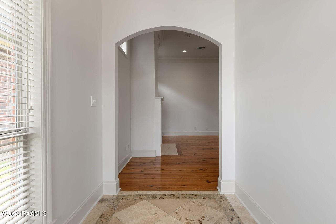 107 Saint Girons Dr - Photo 3 of 31