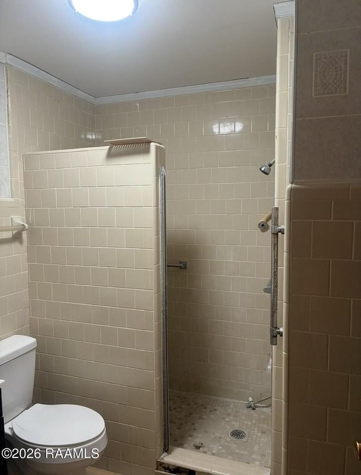 515 Walton St - Photo 7 of 13