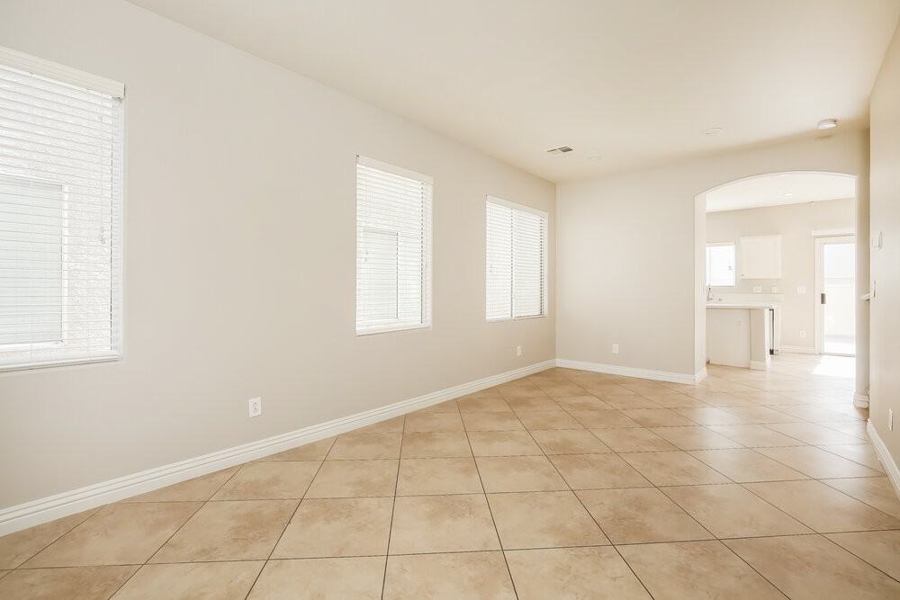 7448 Bouquet Canyon St - Photo 6 of 17