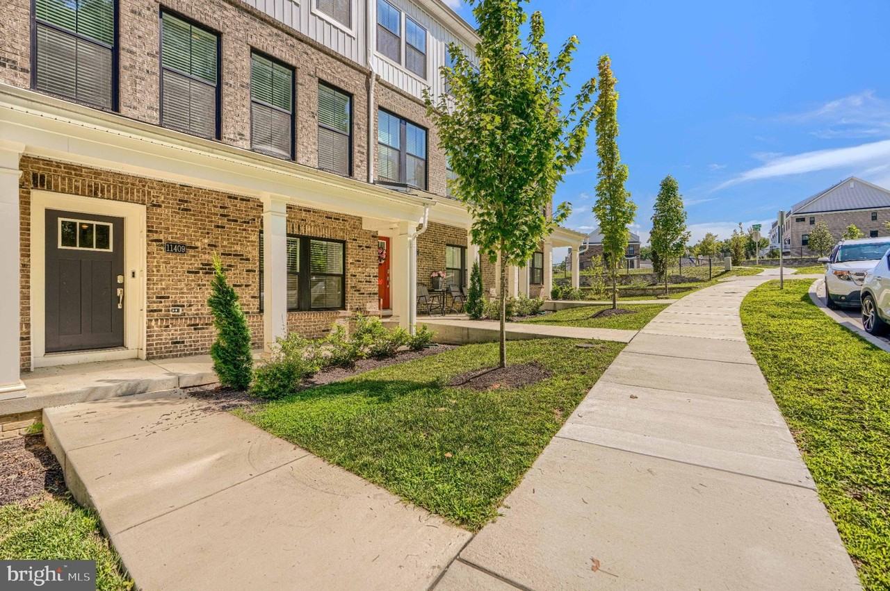 11409 Starlight Pl - Photo 2 of 50