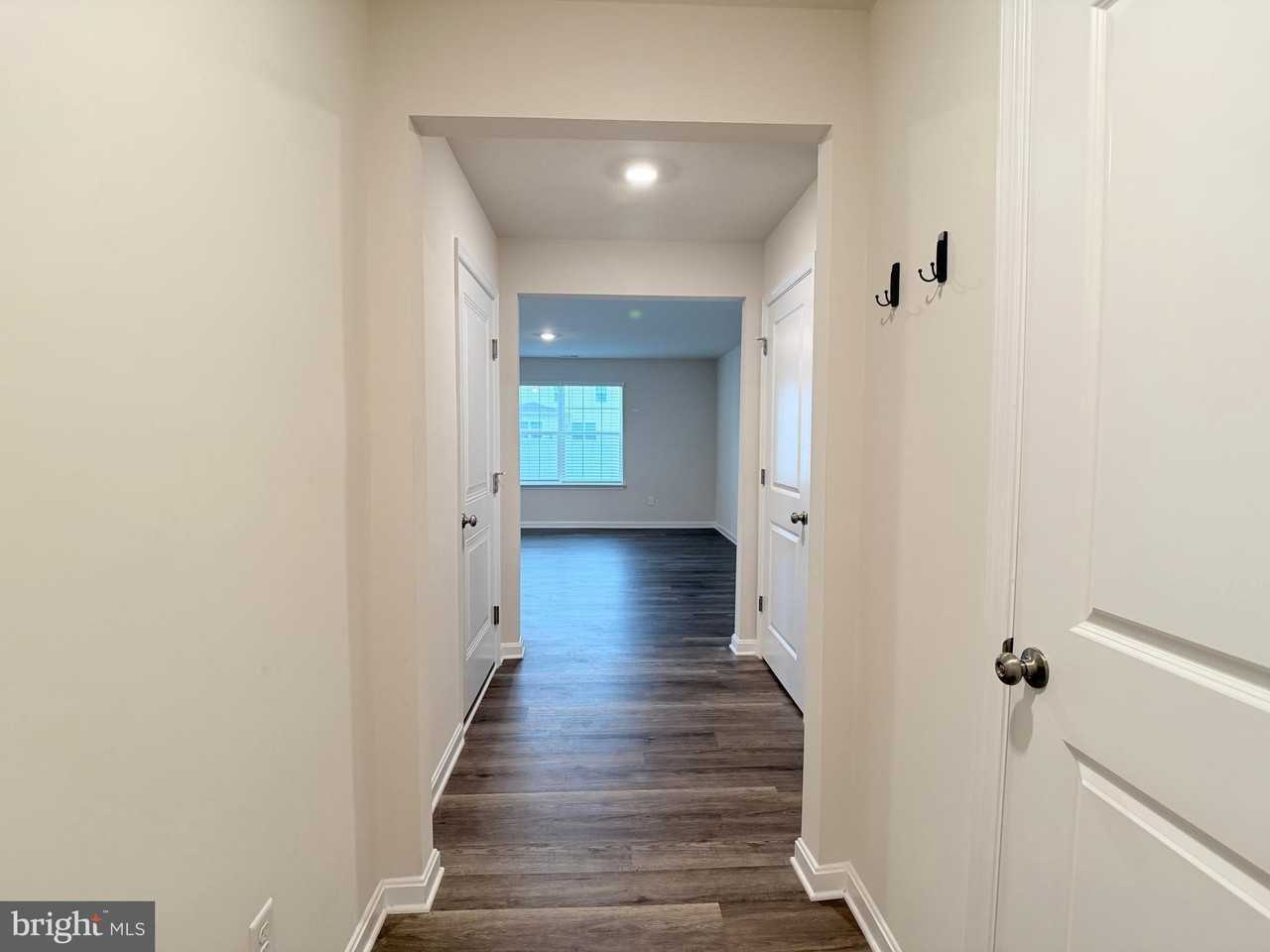5201 Crooked Ln - Photo 2 of 29