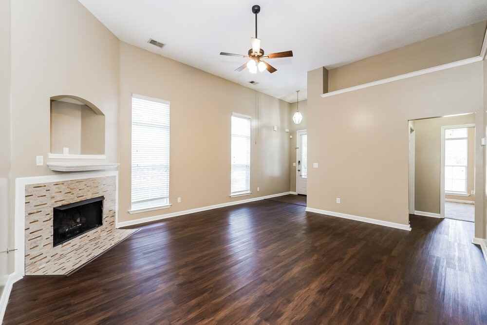 7627 Glenlaurel Way - Photo 4 of 16