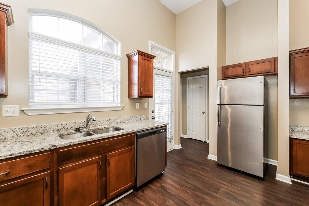7627 Glenlaurel Way - Photo 7 of 16