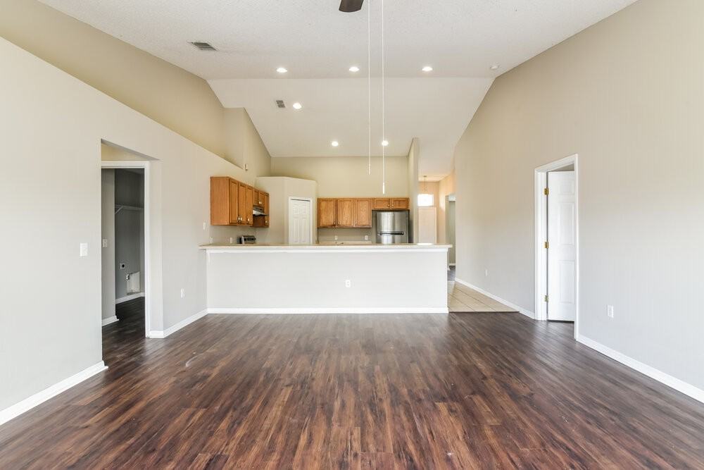 1138 Orne Ct - Photo 4 of 16
