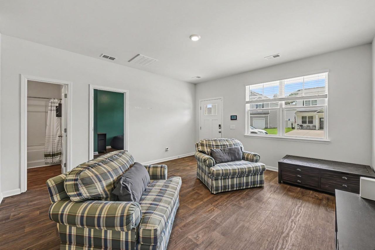 165 River Hill Rd - Photo 6 of 11