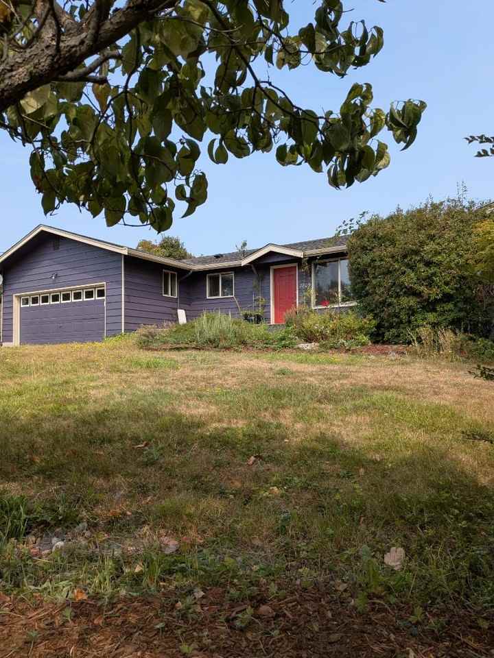 2809 Mckenzie Ave - Photo 3 of 9