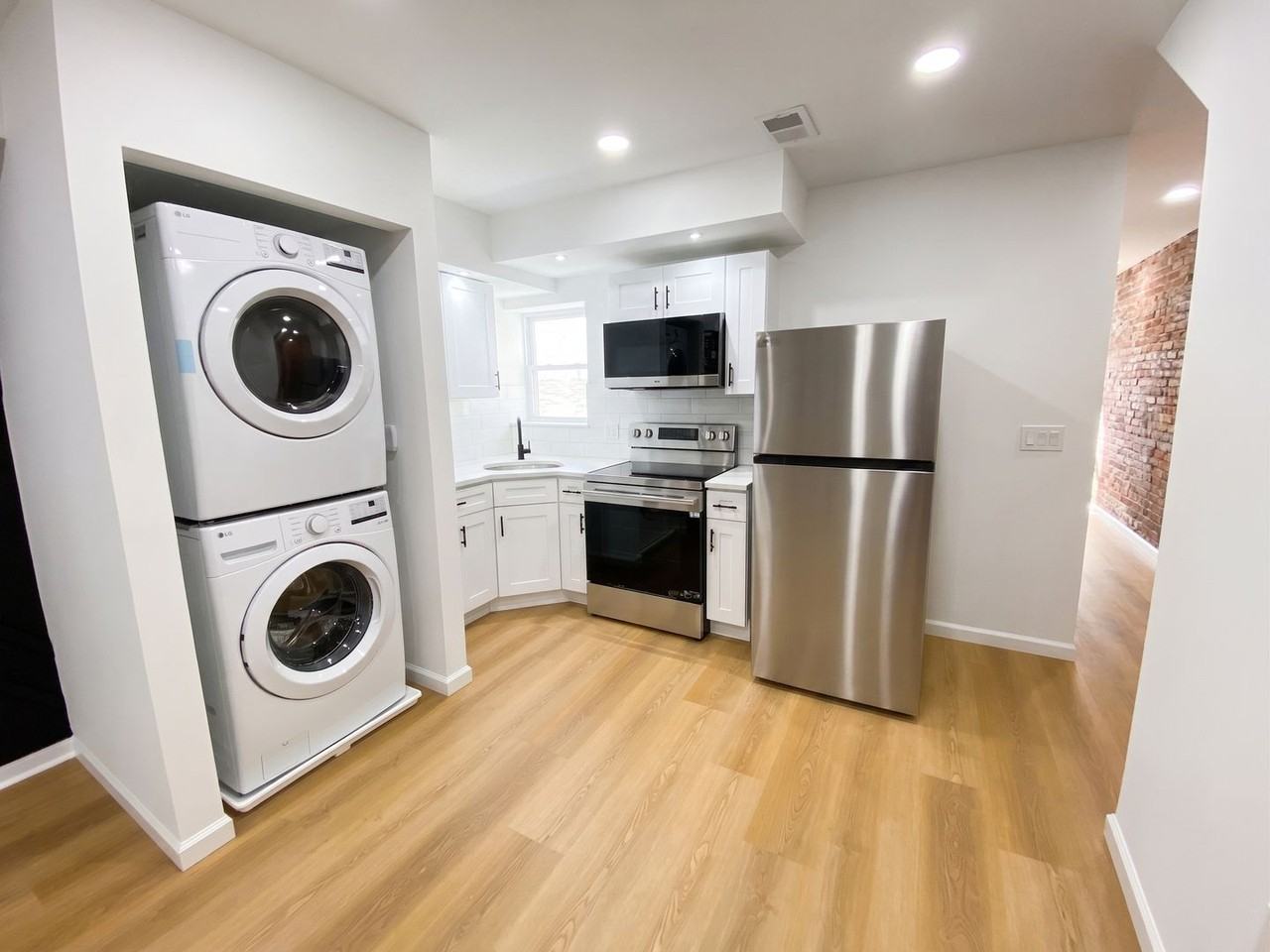 5639 Market St, - Photo 4 of 29