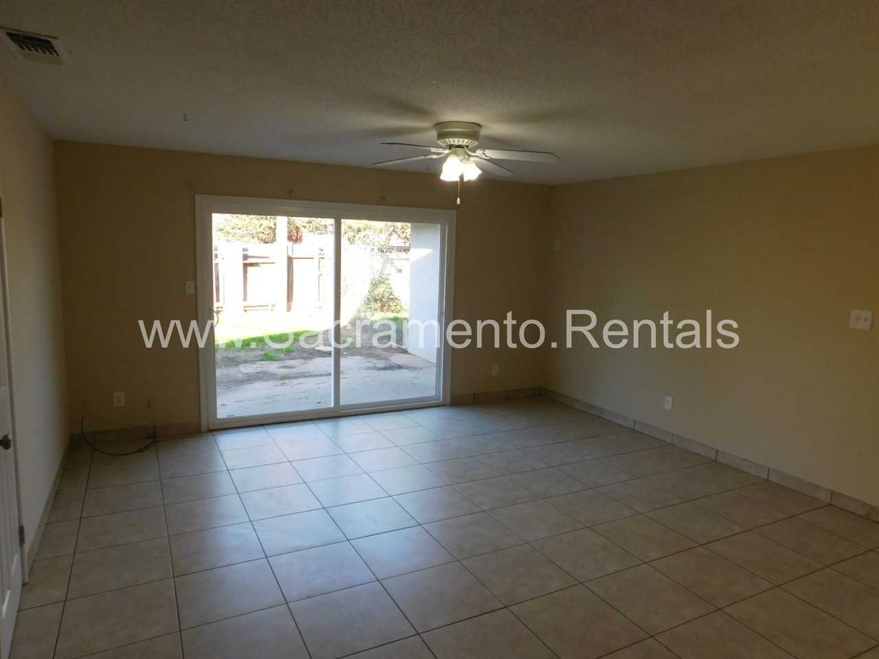 9837 Lincoln Village Dr - Photo 2 of 7