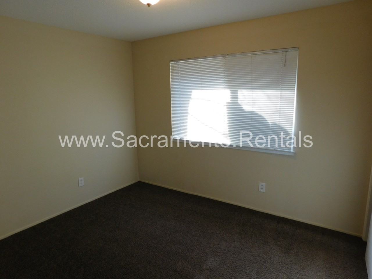 9837 Lincoln Village Dr - Photo 6 of 7