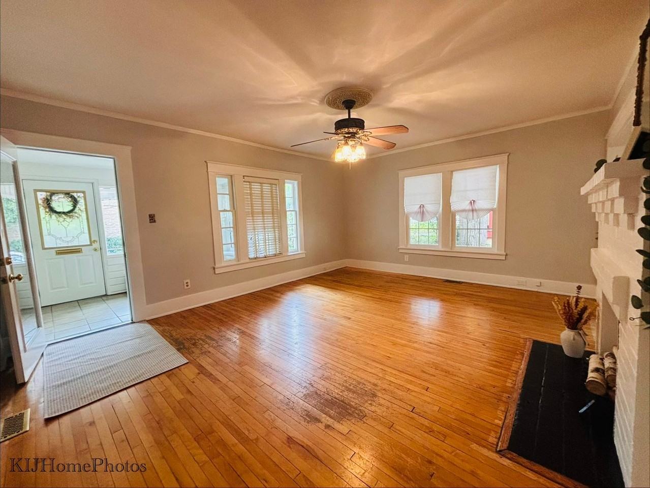7051 Eastern Ave - Photo 3 of 16