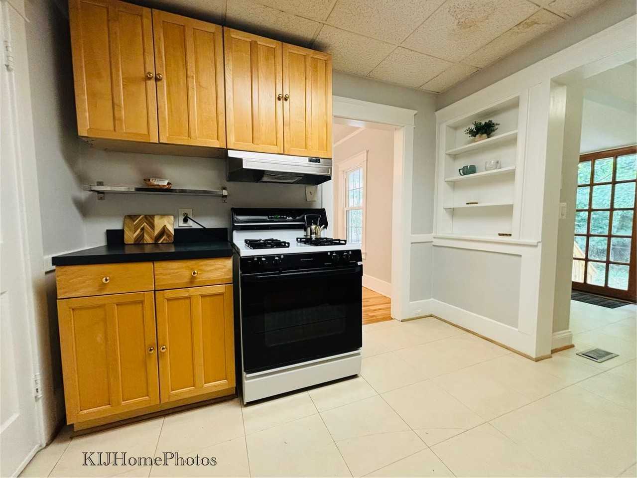 7051 Eastern Ave - Photo 6 of 16