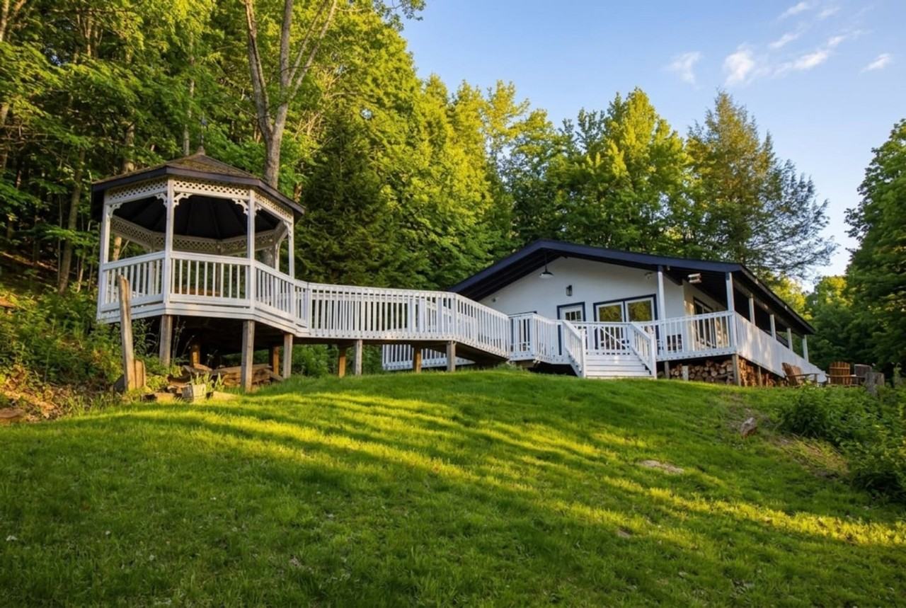 470 Shaver Hill Rd #1542320P - Photo 3 of 14