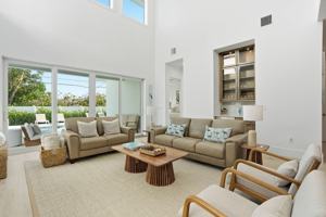 featured image of 560 111th Ave N