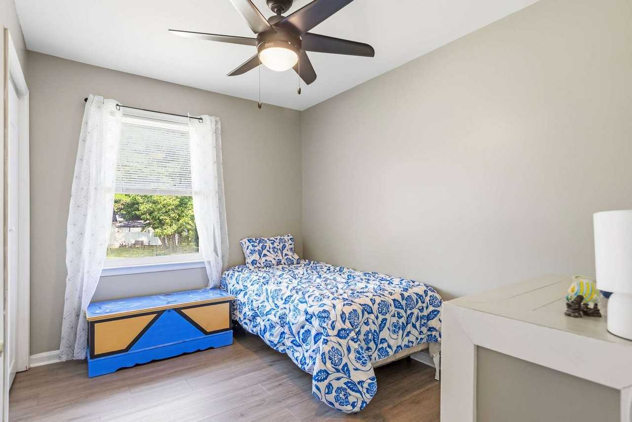 12995 Barreda Blvd #1605820P - Photo 5 of 31