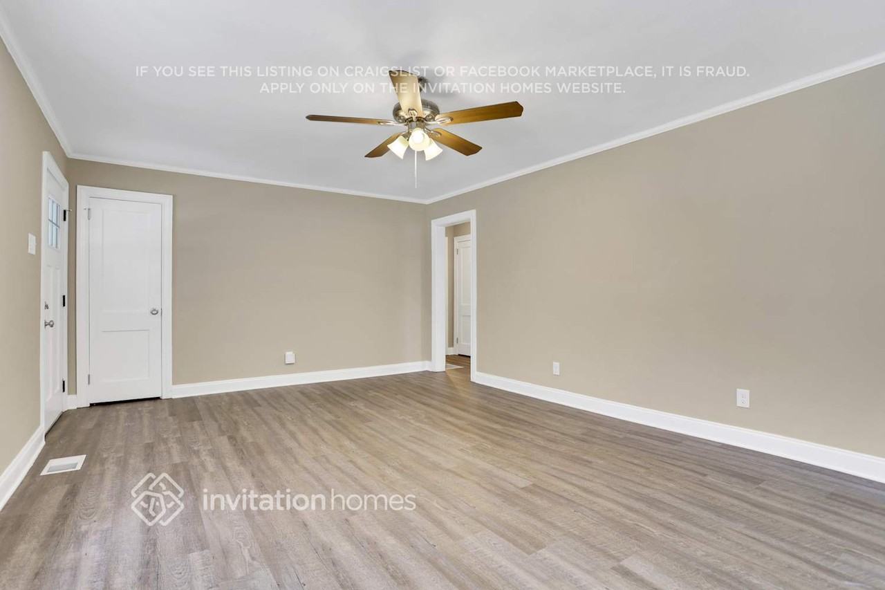 2465 Hogan Rd - Photo 2 of 25