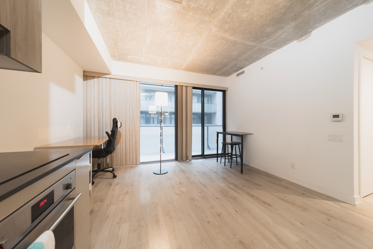 161 Roehampton Avenue #331 - Photo 2 of 19