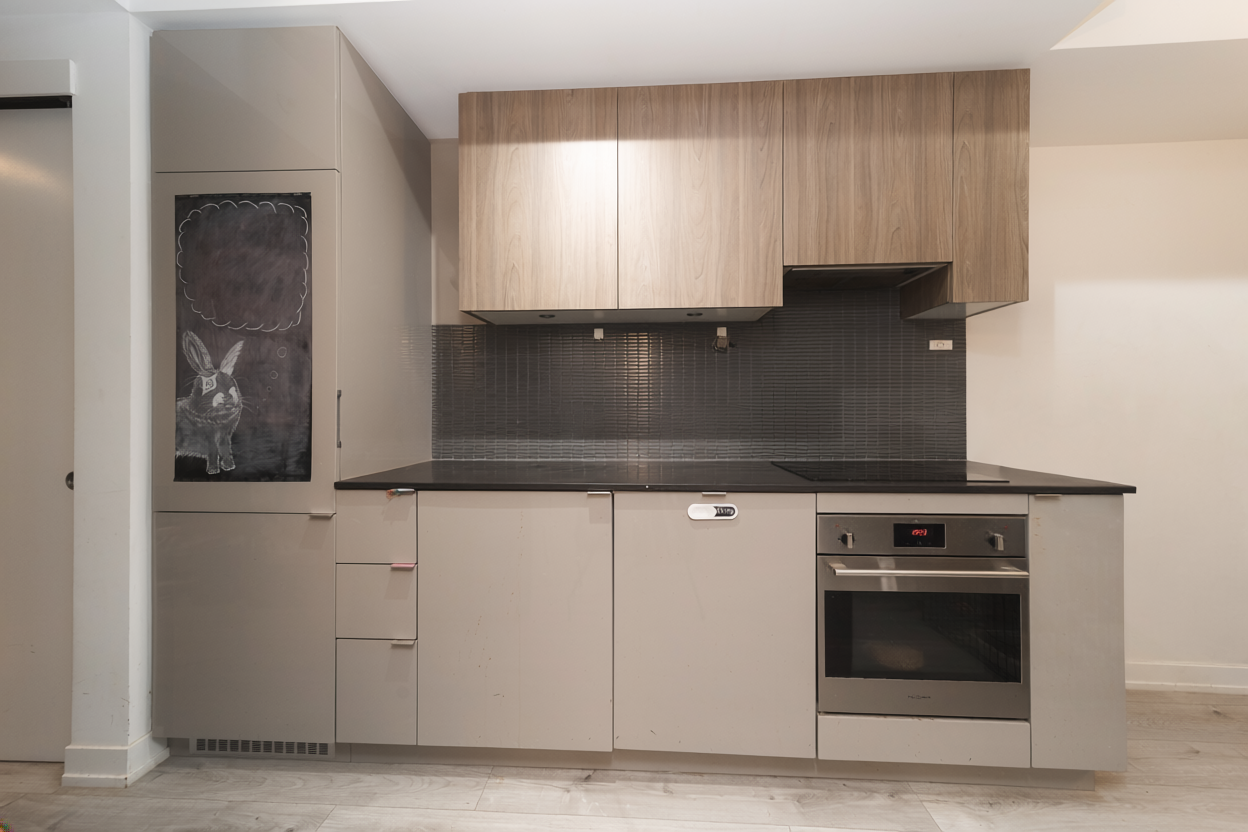 161 Roehampton Avenue #331 - Photo 5 of 19