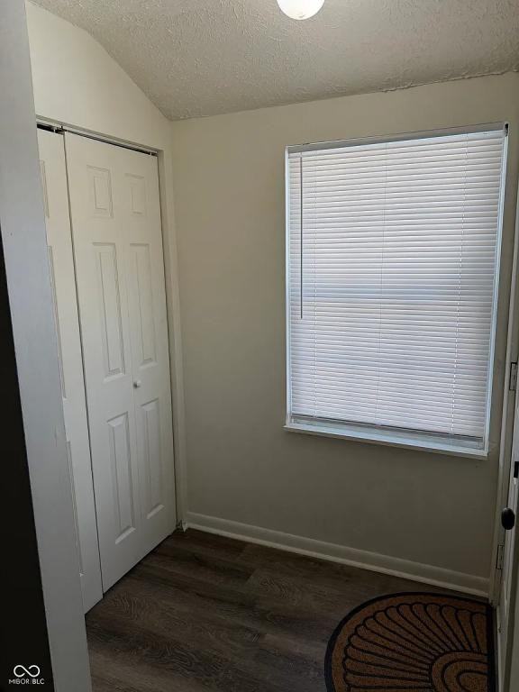 9861 Royce Dr - Photo 2 of 20