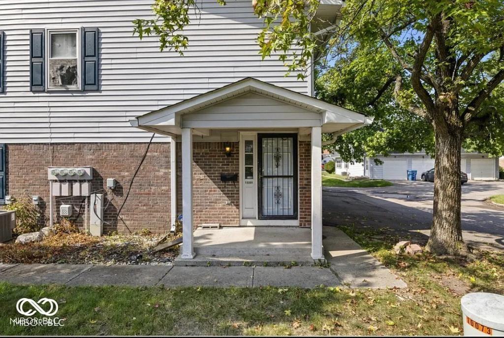 10064 Penrith Dr - Photo 5 of 16