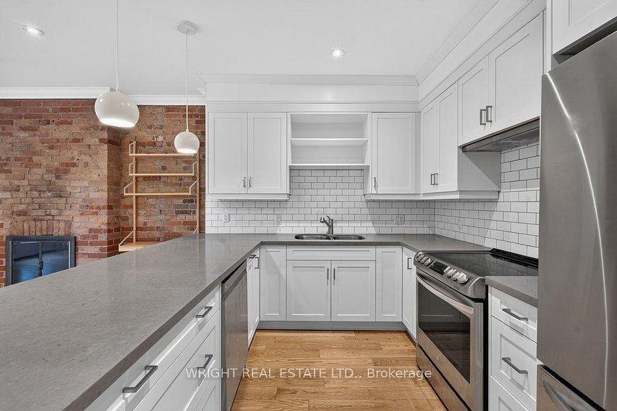 51 Albany Avenue #2 - Photo 3 of 22