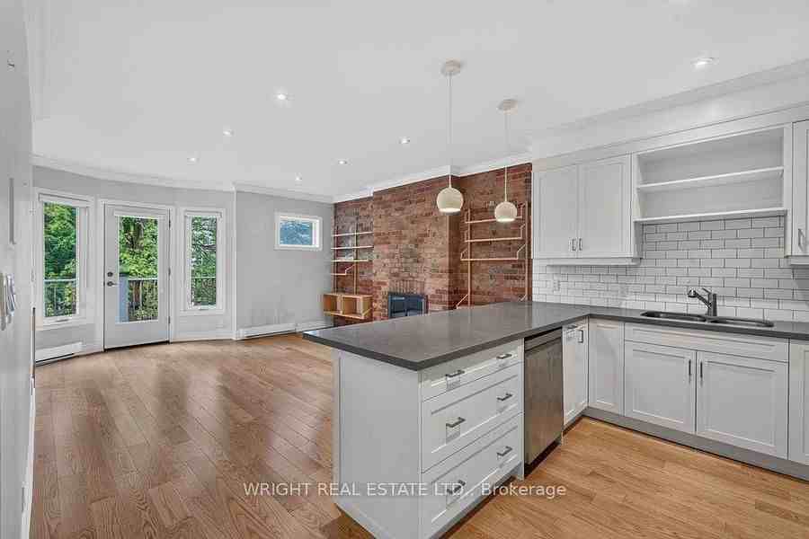 51 Albany Avenue #2 - Photo 4 of 22