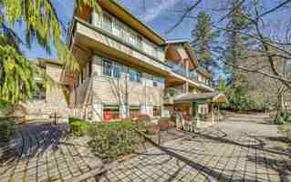 featured image of 360 Knechtel Way Ne #207
