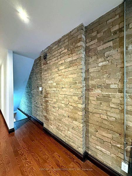 267 Saint Helens Avenue #2 - Photo 3 of 13