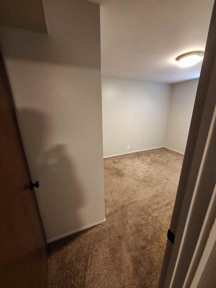 534 West 530 South - Photo 4 of 5