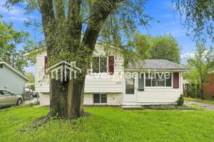 featured image of 1804 Wyton Ct